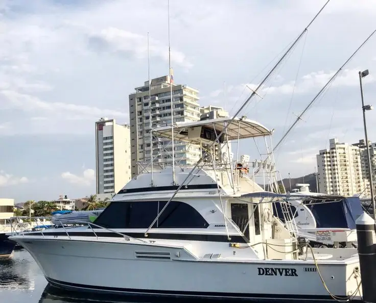 Tour Sailing to Cinto